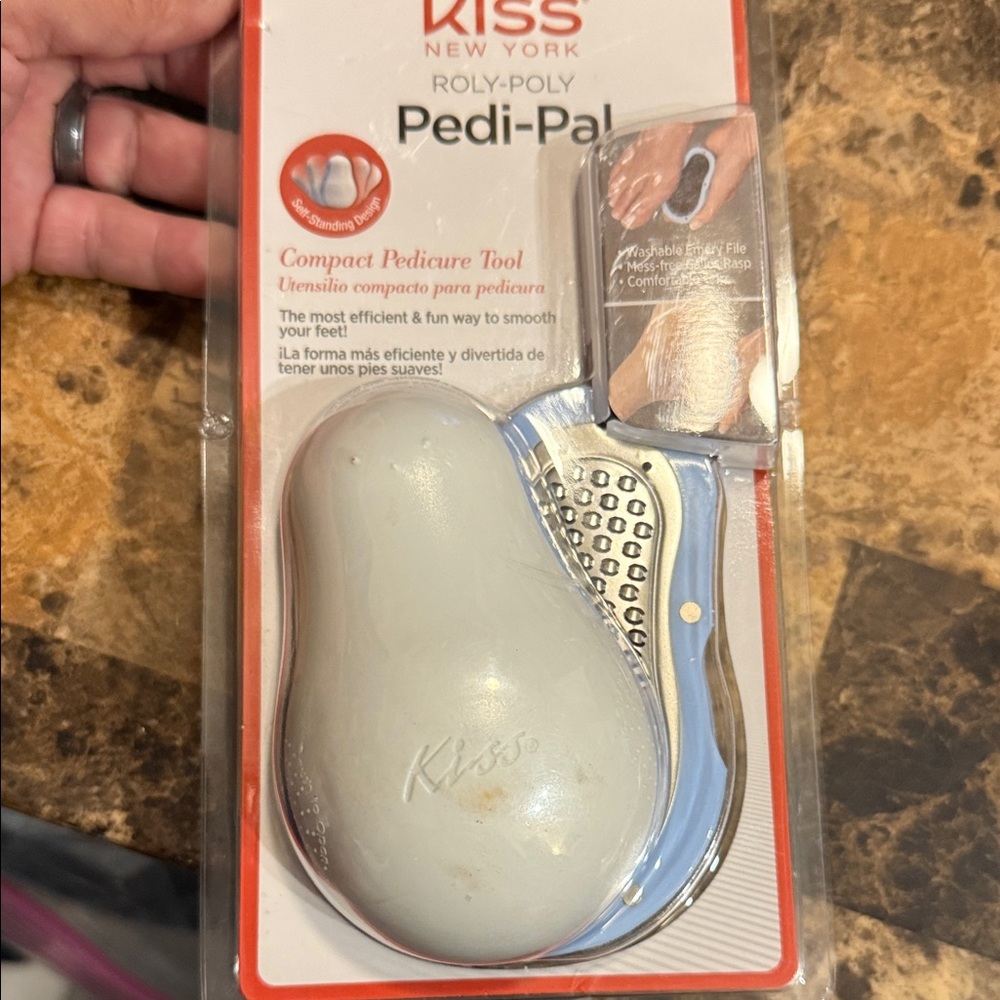 Kiss New York Roly-Poly Pedi-Pal in White and Silver
